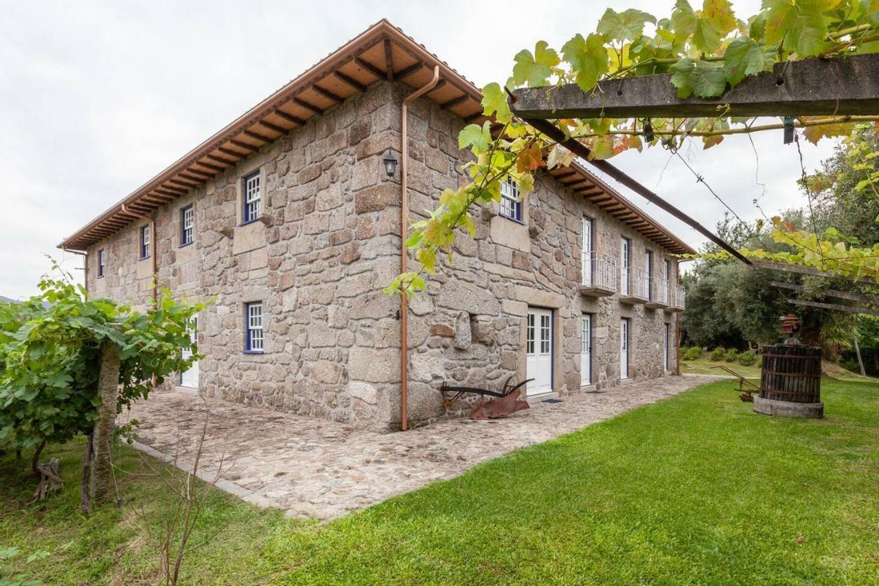 Eido Do Carvalhoso - Casa De Campo Em アルコス・デ・ヴァルデヴェス エクステリア 写真