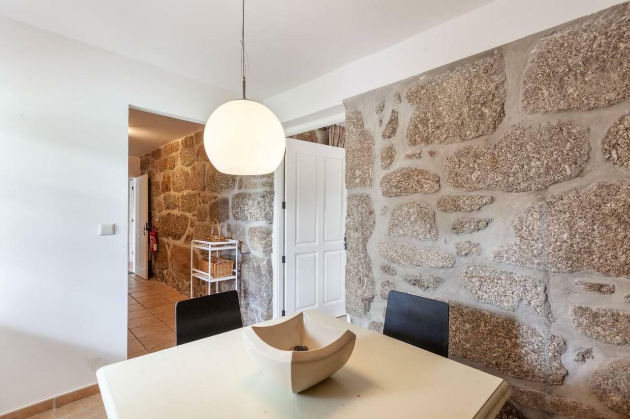 Eido Do Carvalhoso - Casa De Campo Em アルコス・デ・ヴァルデヴェス エクステリア 写真